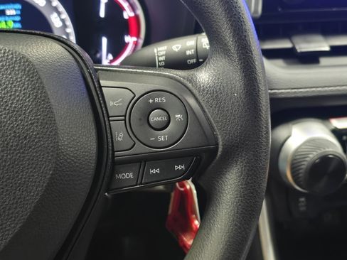 Certified 2024 Toyota RAV4 LE image 31