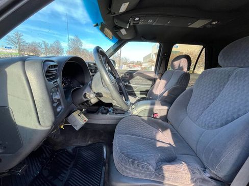 Used 2000 GMC Jimmy SLE image 24