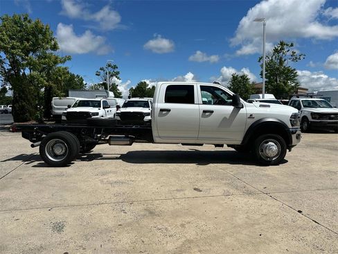 New 2025 RAM 4500 Tradesman w/ Chrome Appearance Group image 10