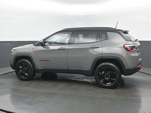 Used 2023 Jeep Compass Trailhawk w/ Trailhawk Convenience Group image 3