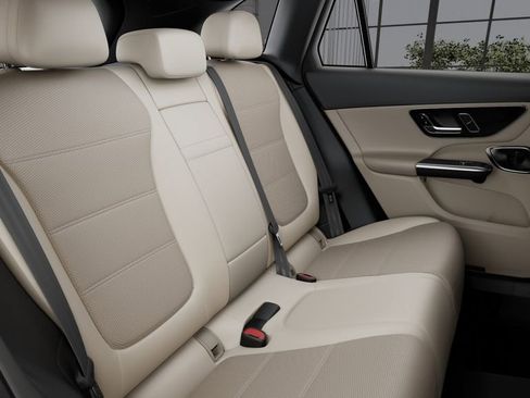 New 2026 Mercedes-Benz GLC 300 image 40