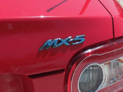 Used 2012 MAZDA MX-5 Miata Grand Touring w/ Premium Pkg RWD image 14