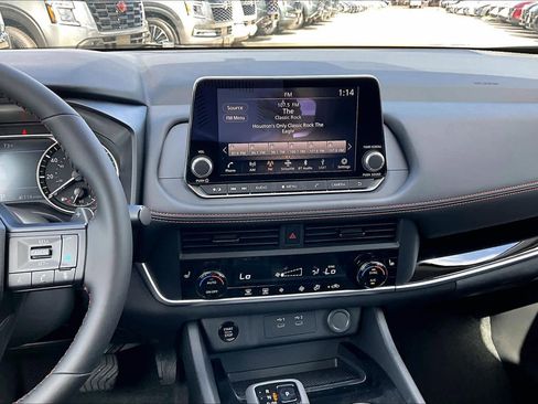 New 2026 Nissan Rogue SV image 6