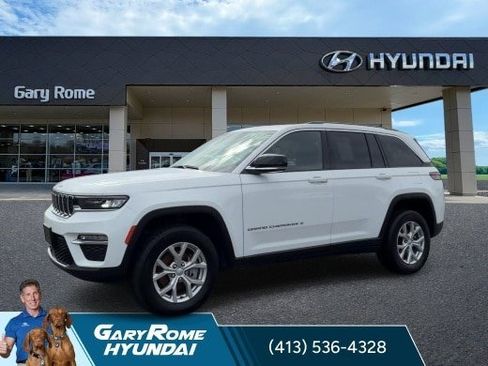 Used 2023 Jeep Grand Cherokee Limited AWD/4WD image 4