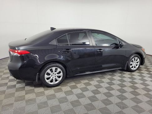 Used 2022 Toyota Corolla LE FWD image 10