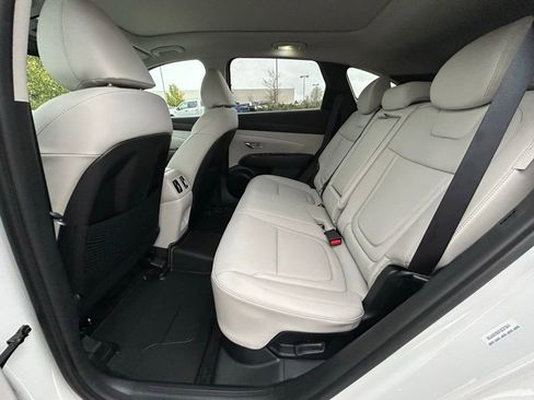Used 2025 Hyundai Tucson Limited AWD/4WD image 28