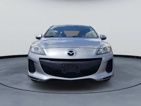 Used 2013 MAZDA MAZDA3 i Touring FWD image 2