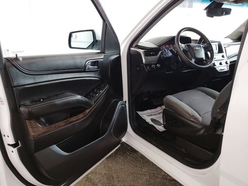 Used 2016 Chevrolet Tahoe 4WD image 17