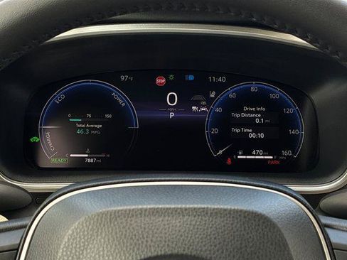 Certified 2026 Toyota Corolla XLE FWD image 25
