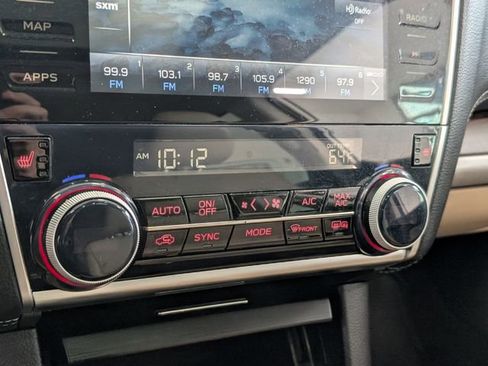 Used 2018 Subaru Outback 2.5i Limited image 19