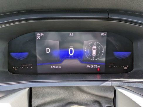 Used 2022 Volkswagen Taos SE FWD image 28