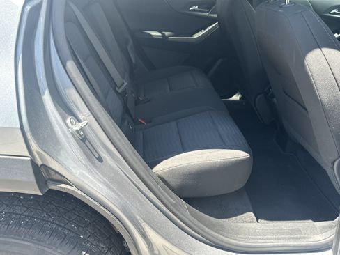 Used 2025 Chevrolet Equinox LT FWD image 15