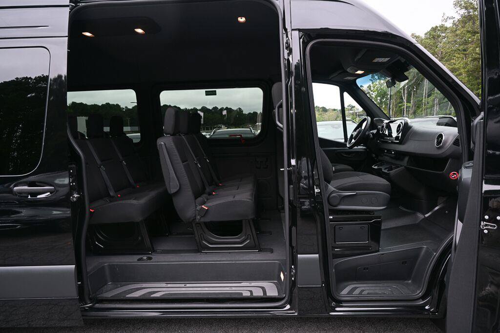 Used 2025 Mercedes-Benz Sprinter 2500 image 11