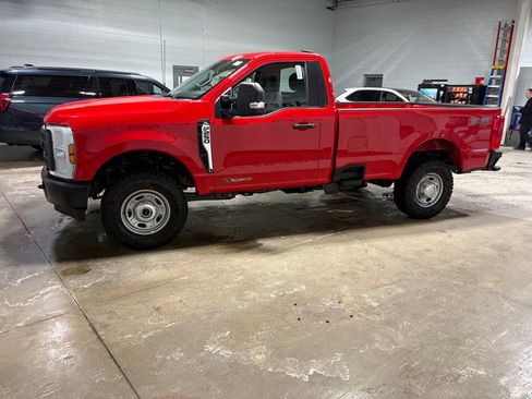 New 2026 Ford F250 XL image 3