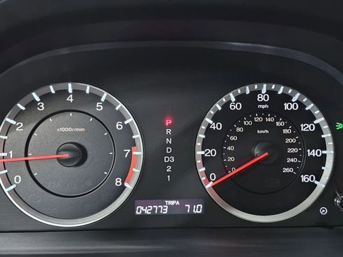 Used 2010 Honda Accord LX-P image 12