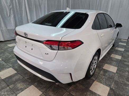 Used 2021 Toyota Corolla LE FWD image 6
