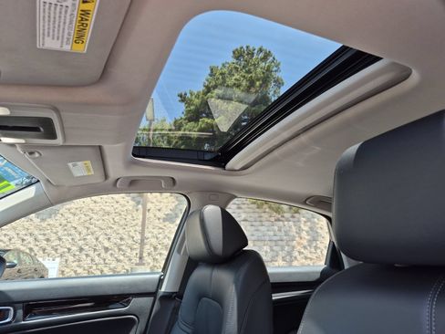 Used 2024 Honda Civic EX-L image 14