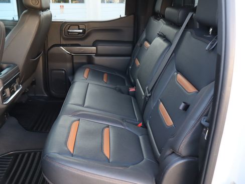 Used 2022 GMC Sierra 1500 AT4 w/ AT4 Premium Package AWD/4WD image 34