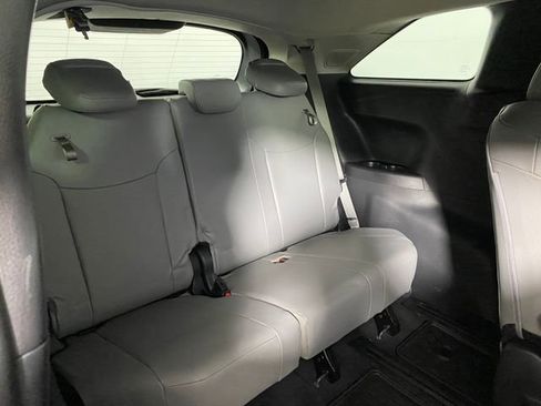 Used 2025 Toyota Sienna XLE w/ XLE Plus Package image 11