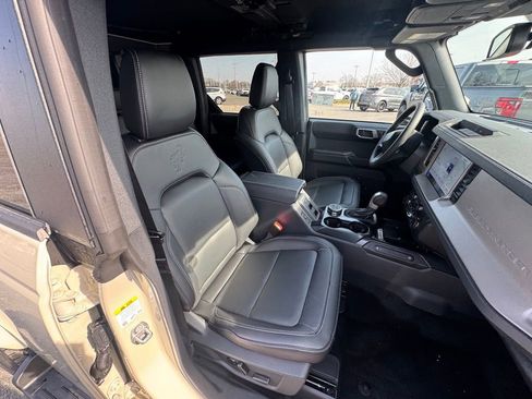 New 2026 Ford Bronco Outer Banks AWD/4WD image 16