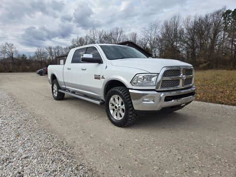 Used 2013 RAM 2500 Laramie w/ Cold Weather Group image 17