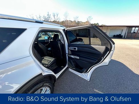 Used 2020 Ford Explorer Limited w/ Class III Trailer Tow Package image 22