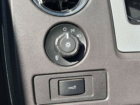 Used 2012 Ford F150 XLT image 17