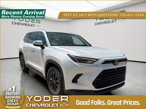 Used 2025 Toyota Grand Highlander AWD image 1