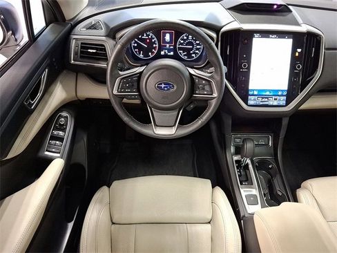 Certified 2025 Subaru Ascent Limited w/ Popular Package #2 image 11