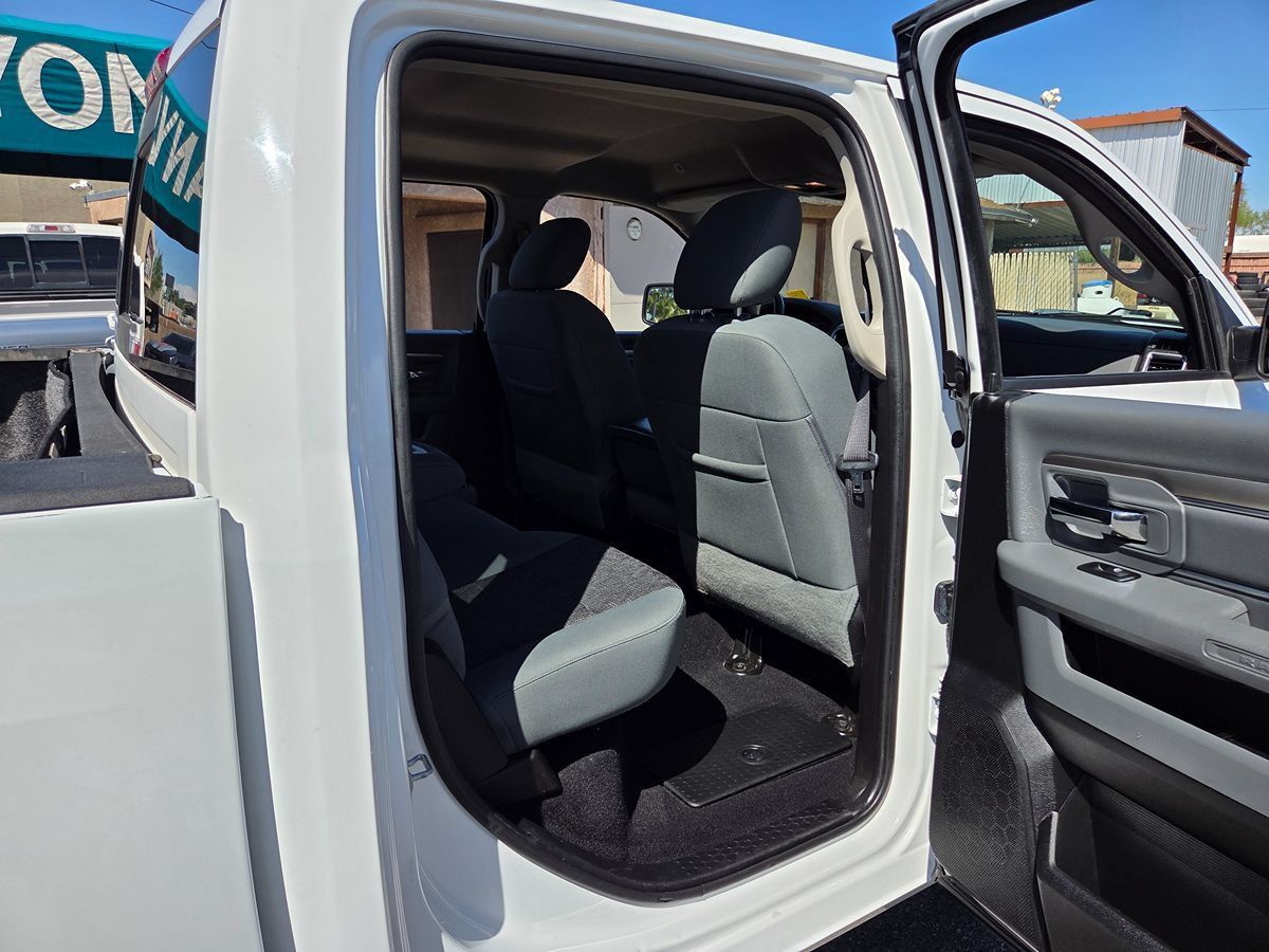 Used 2020 RAM 1500 Classic SLT w/ Luxury Group AWD/4WD image 59