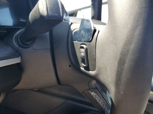 Used 2023 Jeep Grand Cherokee Limited image 13