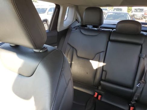 Certified 2022 Jeep Compass Limited image 14