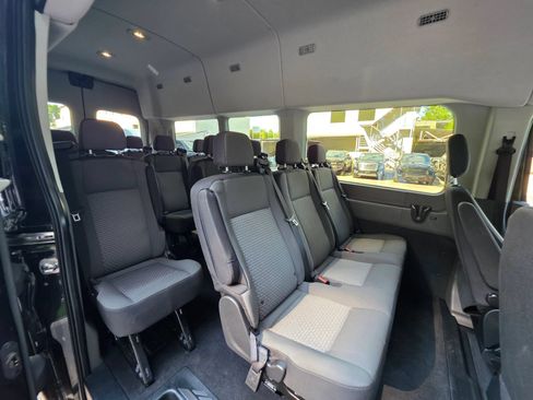 Used 2024 Ford Transit 350 XLT RWD image 27