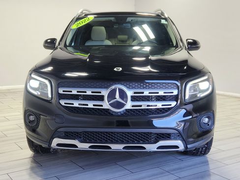 Used 2022 Mercedes-Benz GLB 250 4MATIC image 8
