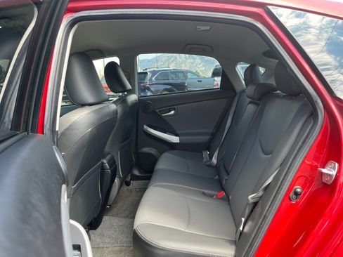 Used 2013 Toyota Prius Five FWD image 24