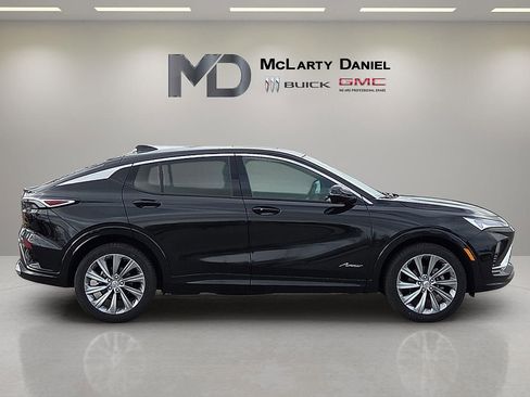 New 2026 Buick Envista Sport Touring FWD image 6