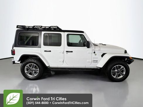 Used 2019 Jeep Wrangler Unlimited Sahara AWD/4WD image 18