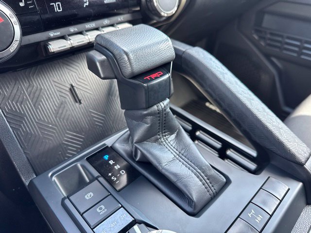 Used 2024 Toyota Tacoma TRD Off-Road AWD/4WD image 10