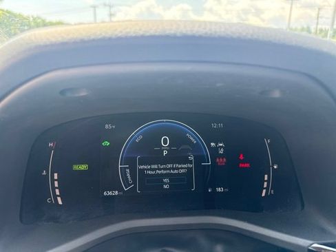 Used 2025 Toyota Camry LE FWD image 24