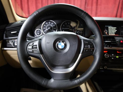 Used 2017 BMW X3 sDrive28i image 16