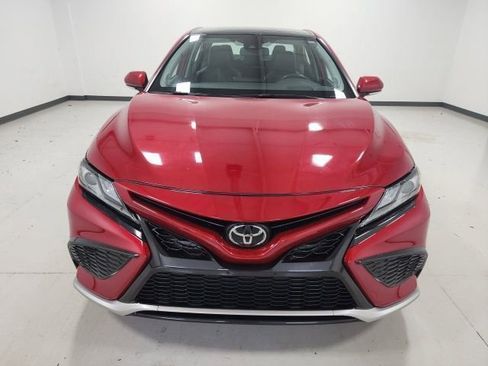 Used 2021 Toyota Camry XSE image 9