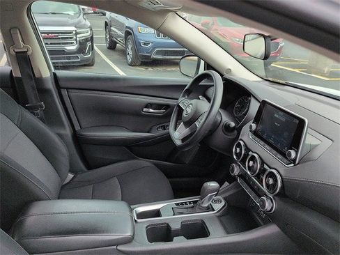 Used 2024 Nissan Sentra SV image 10
