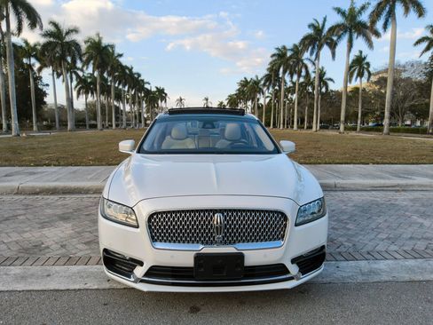 Used 2020 Lincoln Continental Black Label image 3