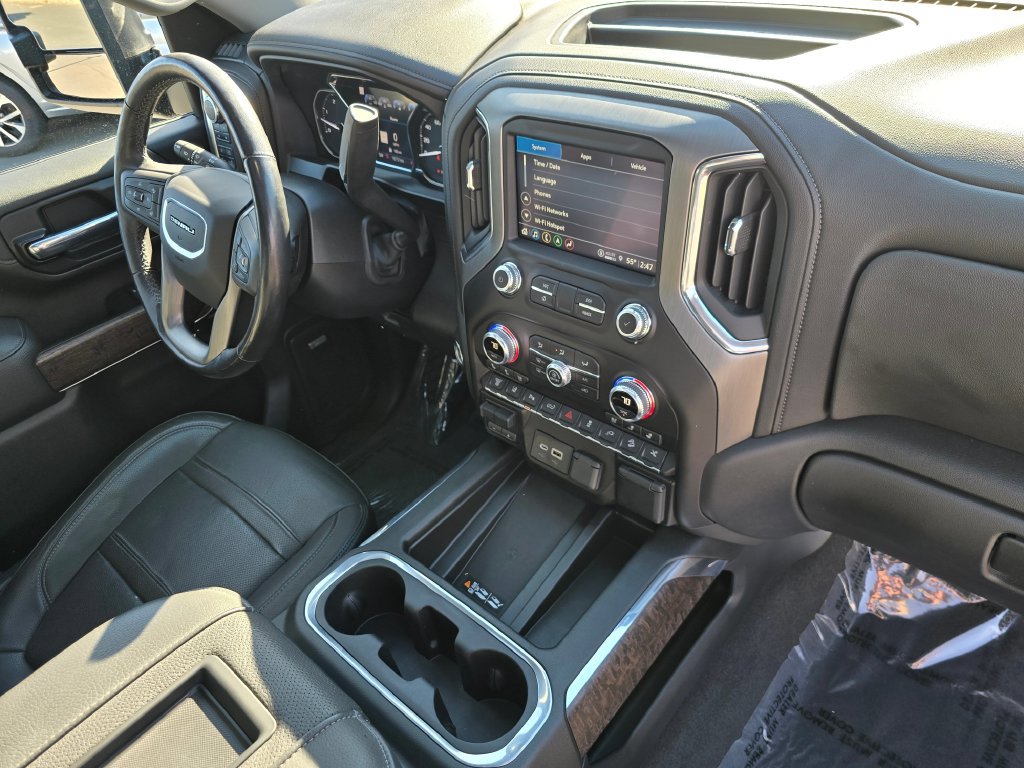 Used 2022 GMC Sierra 3500 Denali w/ Denali Ultimate Package AWD/4WD image 10