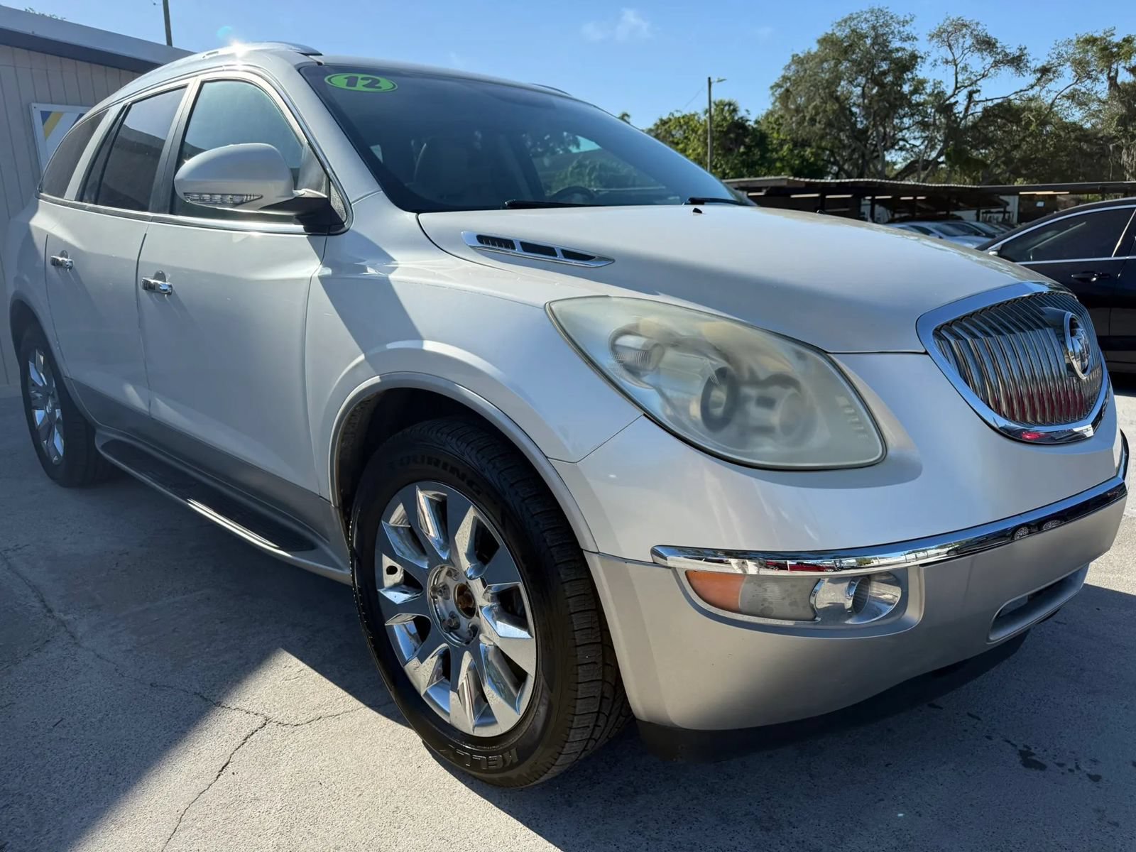 Used 2012 Buick Enclave Premium FWD image 4