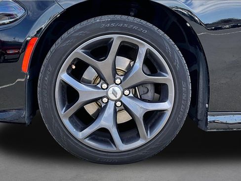 Used 2019 Dodge Charger GT image 3