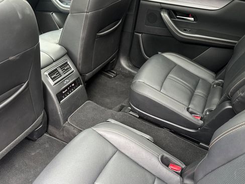 Used 2025 MAZDA CX-90 3.3 Turbo w/ Premium Sport Pkg image 9