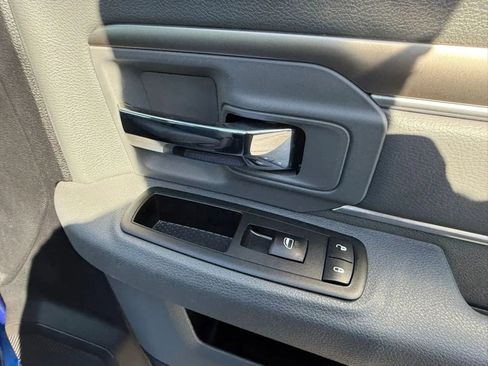 Used 2015 RAM 1500 Express AWD/4WD image 30
