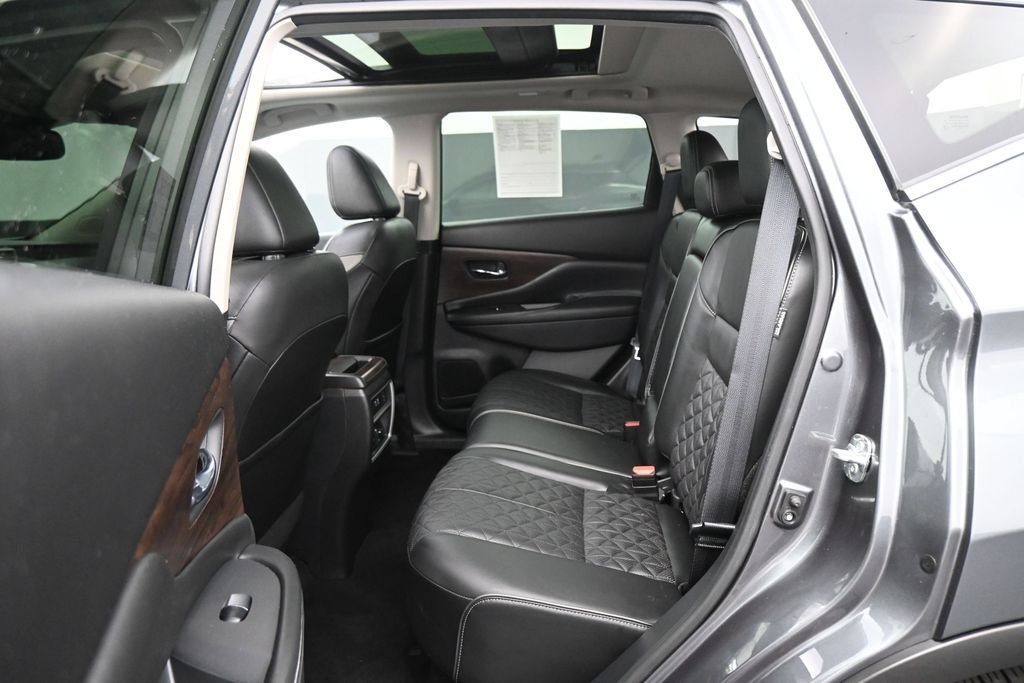 Used 2020 Nissan Murano Platinum w/ Cargo Package AWD/4WD image 18