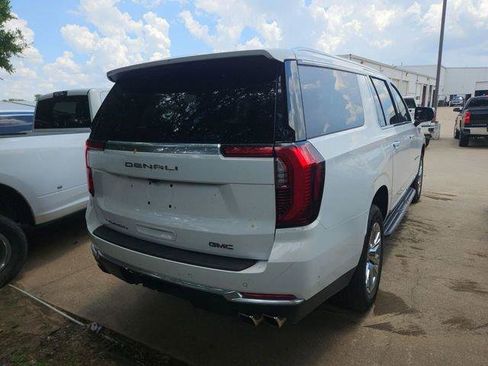 Used 2025 GMC Yukon XL Denali AWD/4WD image 5
